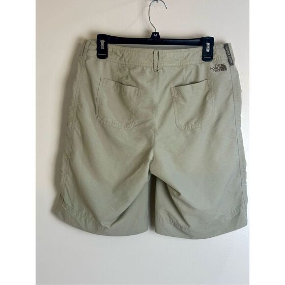 The North Face khaki women’s shorts size 6 - Picture 5 of 10